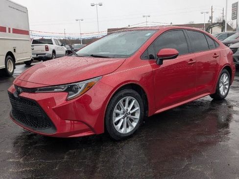 Used 2021 Toyota Corolla LE image 10