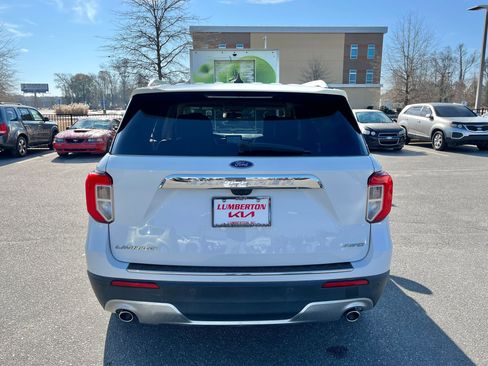 Used 2021 Ford Explorer Limited w/ Equipment Group 301A image 17