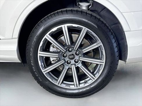 Certified 2023 Audi Q7 2.0T Premium Plus w/ Premium Plus Package AWD/4WD image 33