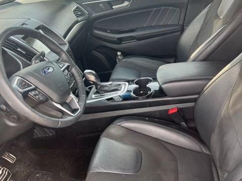 Used 2018 Ford Edge Sport w/ Equipment Group 401A AWD/4WD image 2