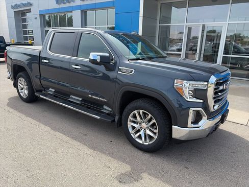Used 2022 GMC Sierra 1500 SLT w/ SLT Premium Plus Package AWD/4WD image 2