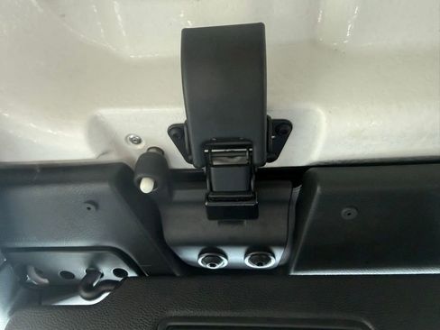 Used 2021 Jeep Wrangler Unlimited Sahara w/ Dual Top Group AWD/4WD image 28