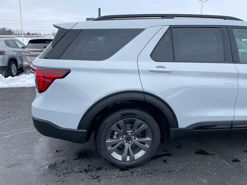 New 2026 Ford Explorer Active w/ Active Comfort Package AWD/4WD image 31