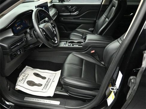 Certified 2024 Lincoln Corsair AWD image 10