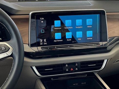 New 2026 Volkswagen Atlas SE w/ Black Wheel Package image 5