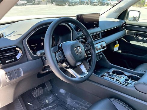 New 2026 Honda Pilot Touring image 8