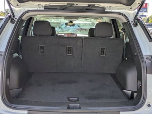 Used 2025 Chevrolet Blazer LT image 29