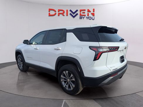 New 2026 Chevrolet Equinox LT w/ Convenience Package II image 3