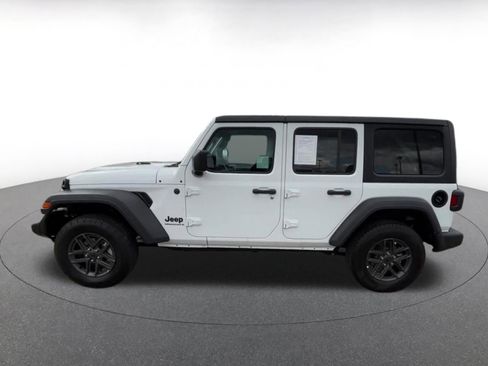 Used 2025 Jeep Wrangler Unlimited Sport AWD/4WD image 9