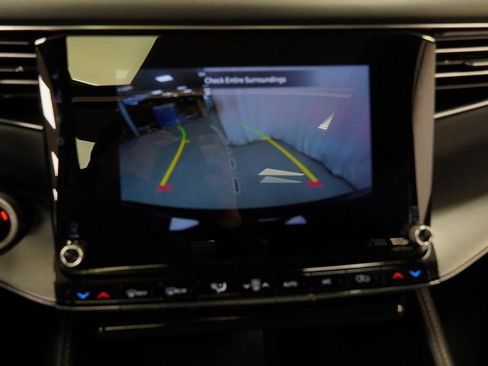 Certified 2024 Jeep Wagoneer Series II image 32