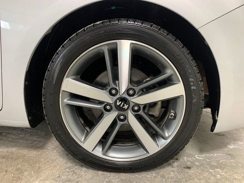 Used 2017 Kia Forte EX image 26