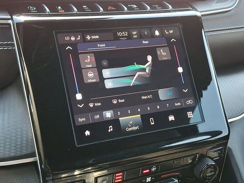 Used 2023 Jeep Grand Cherokee L Laredo image 17