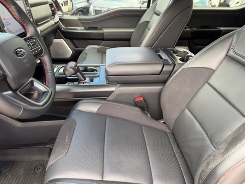 Used 2025 Ford F150 Raptor AWD/4WD image 8