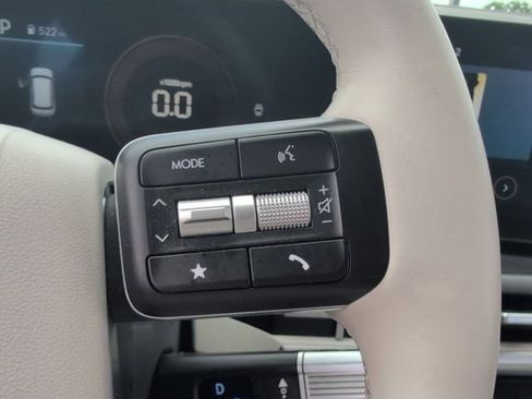 Used 2025 Hyundai Santa Fe SEL FWD image 21