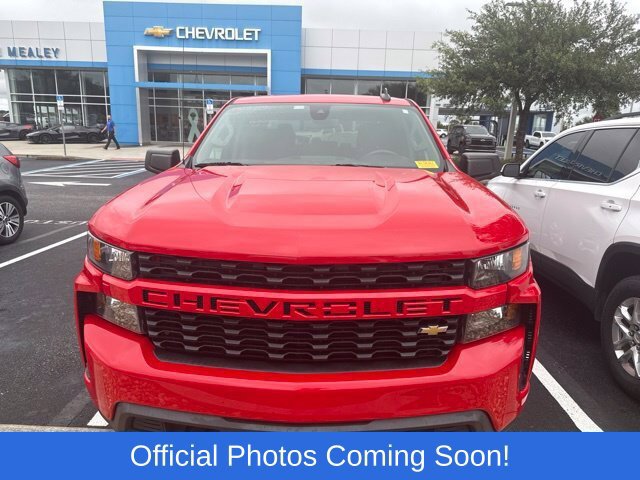 Used 2022 Chevrolet Silverado 1500 Custom w/ Safety Confidence Package RWD image 2