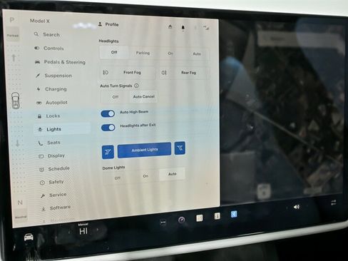 Used 2022 Tesla Model X image 35