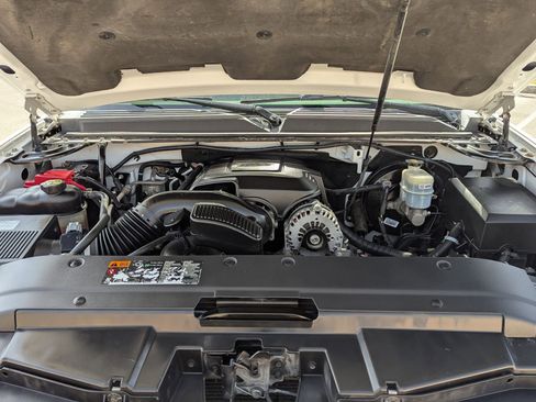 Used 2013 Chevrolet Tahoe LT w/ Luxury Package image 31