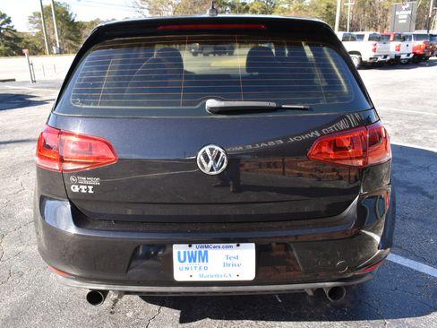 Used 2017 Volkswagen GTI S image 7