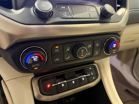 Certified 2021 GMC Acadia Denali w/ Denali Technology Package AWD/4WD image 24
