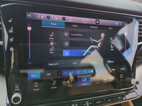 Used 2023 Jeep Grand Wagoneer Series III w/ Rear Seat Video Group 1 image 19