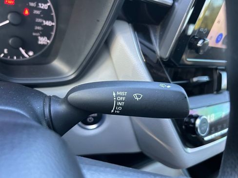 Used 2024 Toyota Corolla LE w/ LE Convenience Package FWD image 20