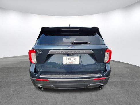 Used 2023 Ford Explorer XLT w/ Equipment Group 202A RWD image 7