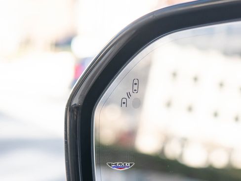 Used 2018 Lincoln Navigator Select w/ Technology Package image 45