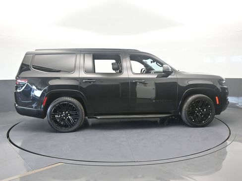 Used 2022 Jeep Wagoneer Series II image 7