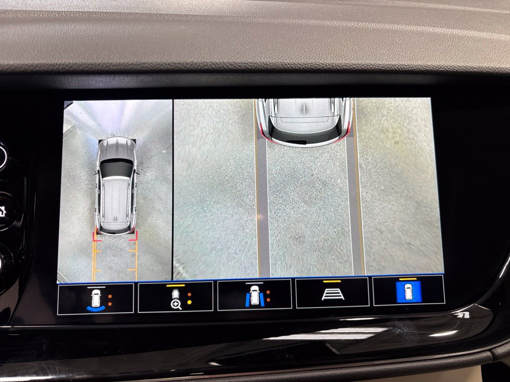 Used 2023 Buick Envision Avenir AWD/4WD image 27
