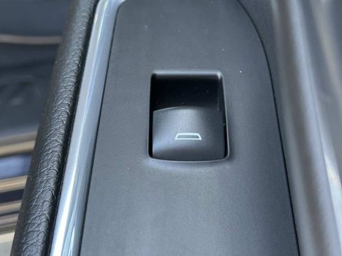 Used 2022 GMC Sierra 1500 Denali AWD/4WD image 38