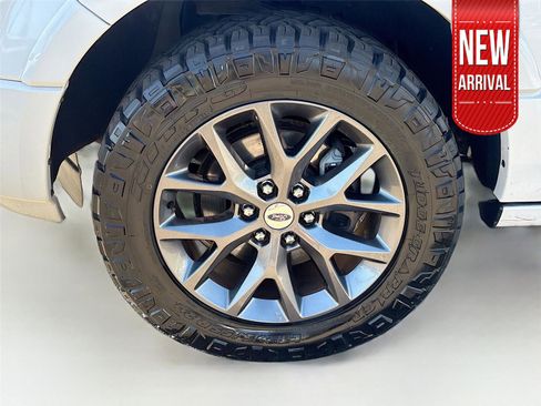 Used 2017 Ford Expedition EL Limited w/ Equipment Group 301A image 33