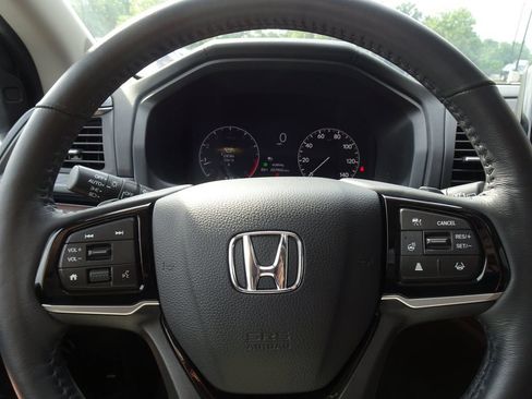 Used 2025 Honda Odyssey Elite image 23