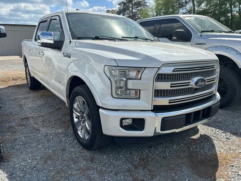 Used 2016 Ford F150 Platinum w/ Equipment Group 701A Luxury image 2