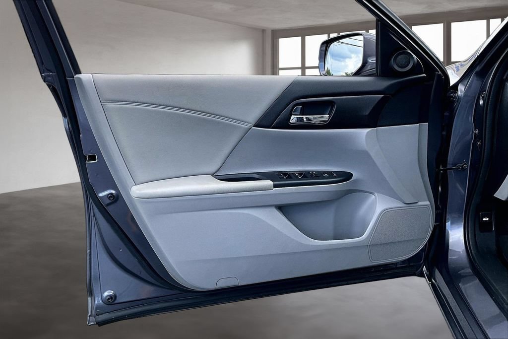 Used 2014 Honda Accord EX image 23