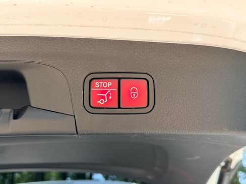 Used 2021 Mercedes-Benz GLE 350 image 17