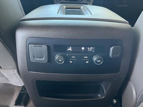 Used 2019 GMC Yukon XL Denali RWD image 19