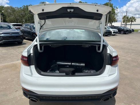 Certified 2022 Volkswagen Jetta GLI Autobahn w/ GLI Black Package FWD image 42