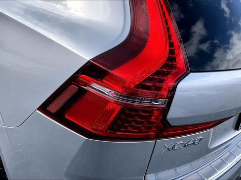 Used 2021 Volvo XC60 T5 Inscription w/ Advanced Package image 23