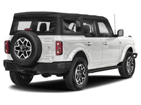 Used 2022 Ford Bronco Outer Banks w/ Sasquatch Package AWD/4WD image 3