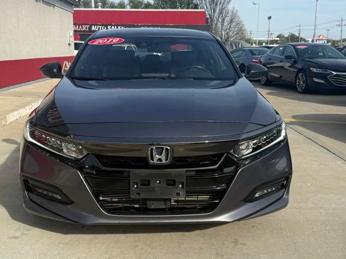 Used 2019 Honda Accord Sport image 5