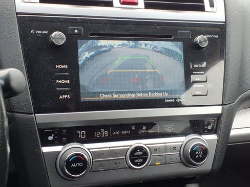 Used 2016 Subaru Outback 2.5i Premium image 12