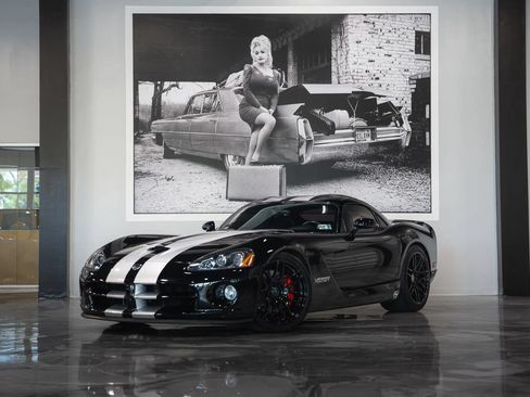 Used 2006 Dodge Viper SRT-10 RWD image 1