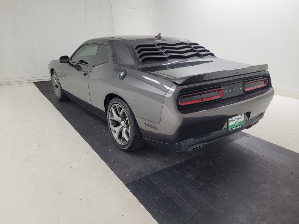 Used 2016 Dodge Challenger SXT w/ Sound Group RWD image 5