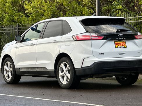 Used 2023 Ford Edge SE image 6