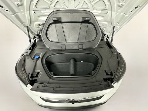 Used 2023 Volvo XC40 Recharge Ultimate w/ Protection Package Premier AWD/4WD image 33