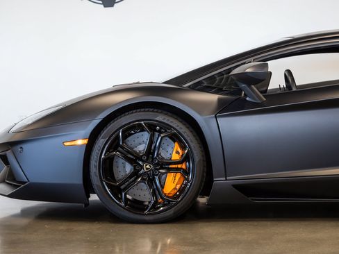 Used 2012 Lamborghini Aventador LP 700-4 AWD/4WD image 16
