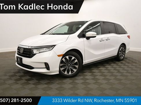 Certified 2024 Honda Odyssey EX-L image 1