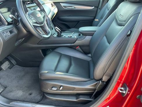 Used 2023 Cadillac XT5 Luxury image 29