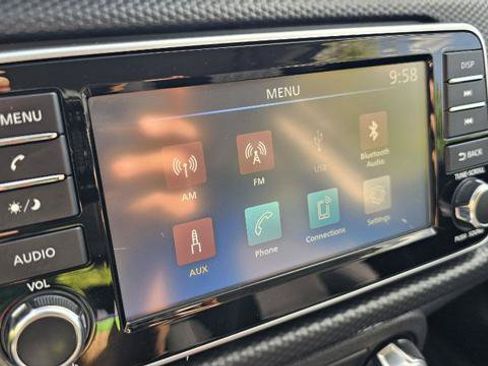 Used 2021 Nissan Kicks S FWD image 17