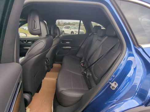 Certified 2025 Mercedes-Benz GLC 350e 4MATIC image 5